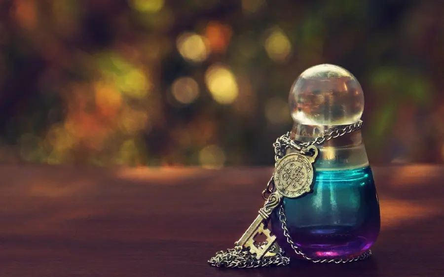 Enchanting 8K Wallpaper with Small Key Design of the Magic World