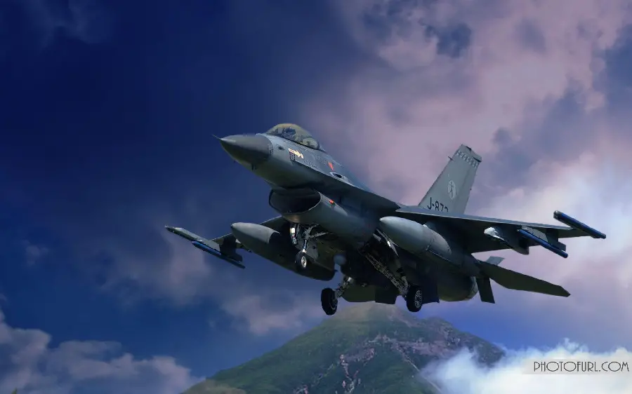 Amazing warplane wallpaper for Desktop 