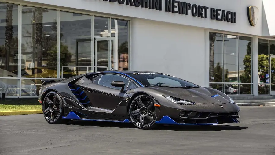 Stylish and Magical Lamborghini Car Wallpaper for Laptop