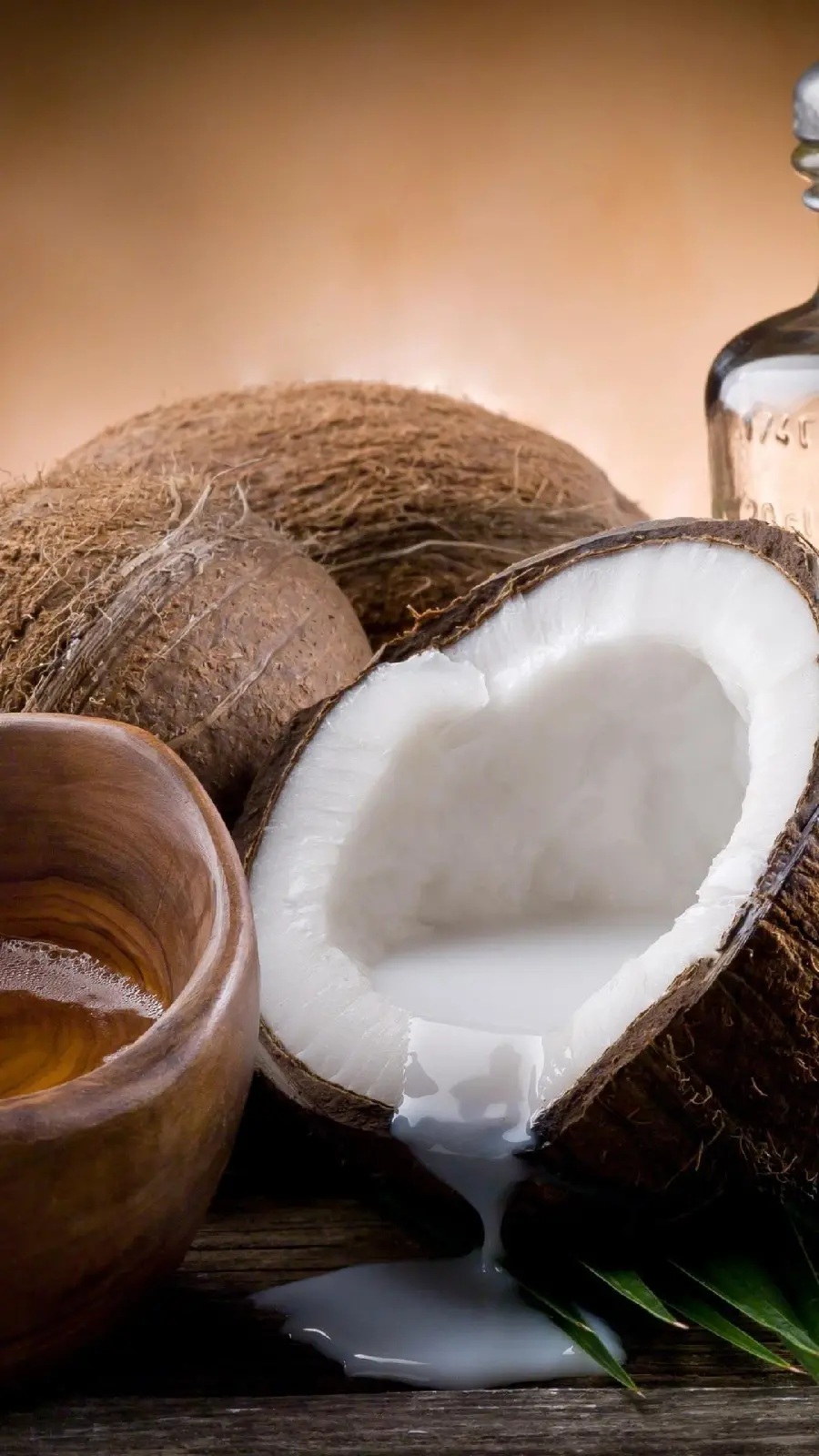 Download a beautiful and simple image of the inside of a coconut in 8K quality