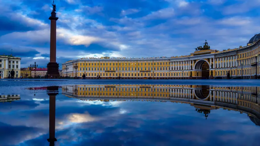 Download image of the Holy Trinity Square in the city of St. Petersburg, Russia