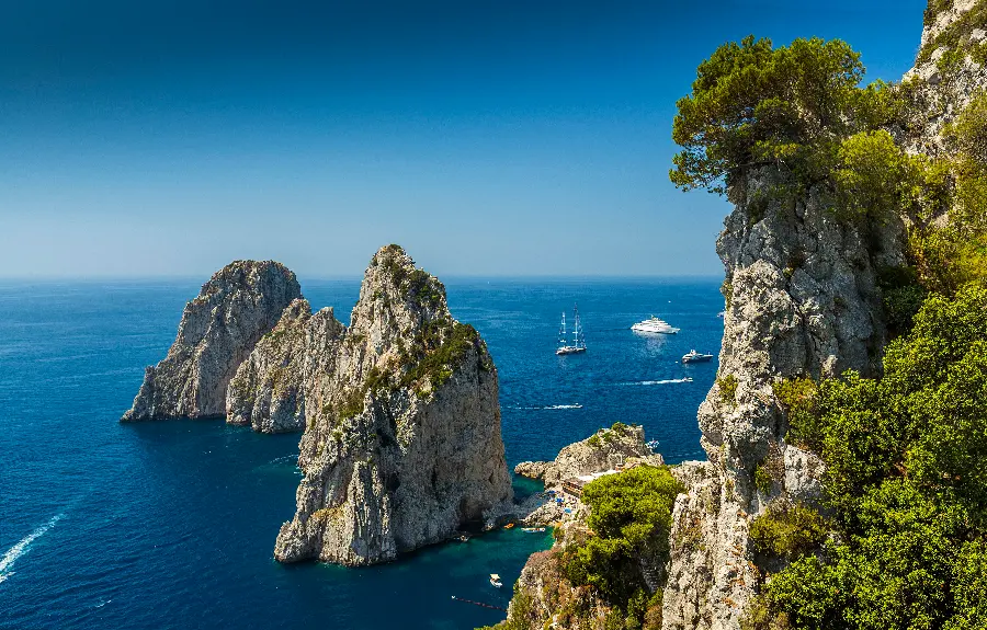 Download fresh wallpaper of the vast sea and large rocks of nature in high quality suitable for wallpaper