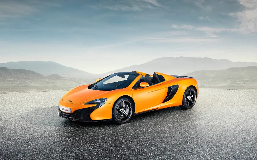 Special view of the famous 650s car in Full HD quality 