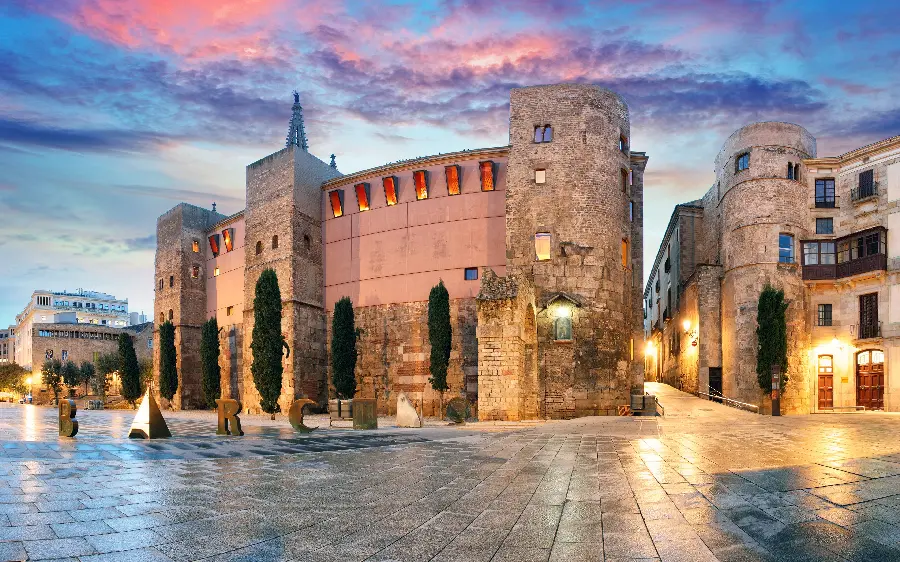 Old and important photo of ancient buildings with history in Barcelona in high quality