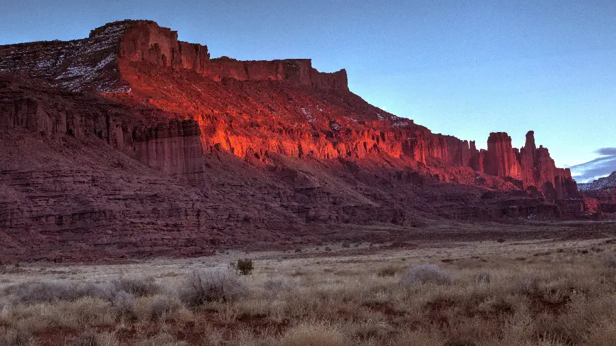 Download new photo of a sad red sunset, desert and mountain nature, with good quality