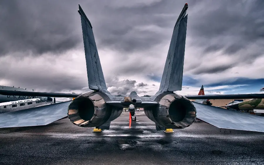 Amazing image of a large military aircraft from behind in excellent quality
