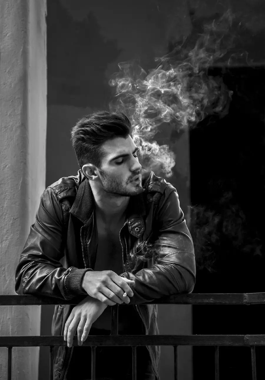 Free download of a young and handsome smoking boy photo in Full HD quality 