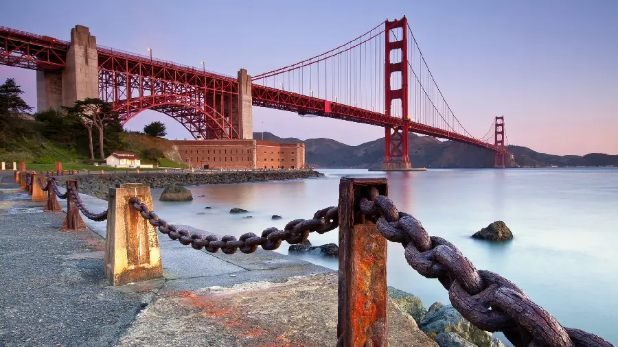  Mac Wallpaper of the Big Red Bridge in the City in Special Quality 