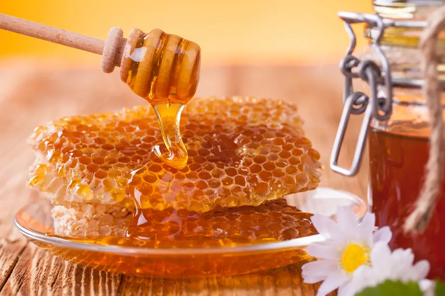 A pleasant and incredibly beautiful honey image for a Full HD profile