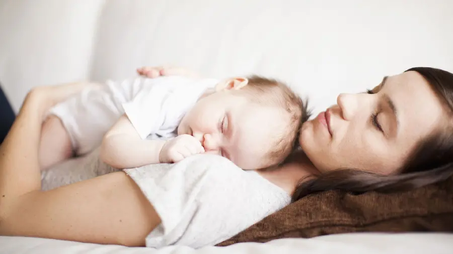 Mother and child hug photo for high quality telegram content