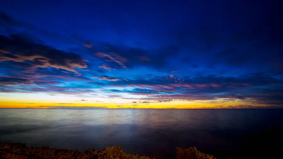 Free download of a masterpiece background photo of a special color combination of the sky at sunrise