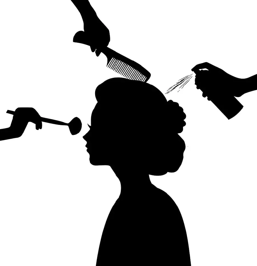 The latest black and white photo of a female hairdresser for a telegram profile
