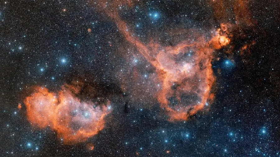 Download the spectacular profile picture of the Heart Nebula in HD quality