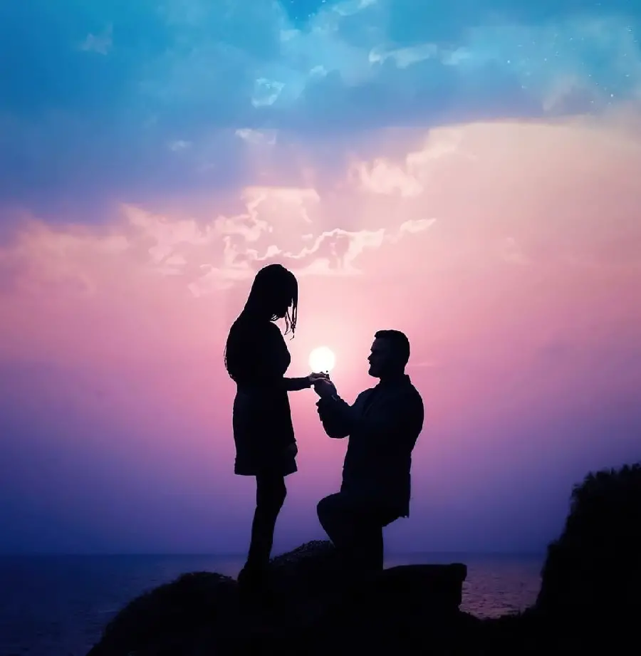 Amazing Download Picture of Romantic Proposal at Sunset