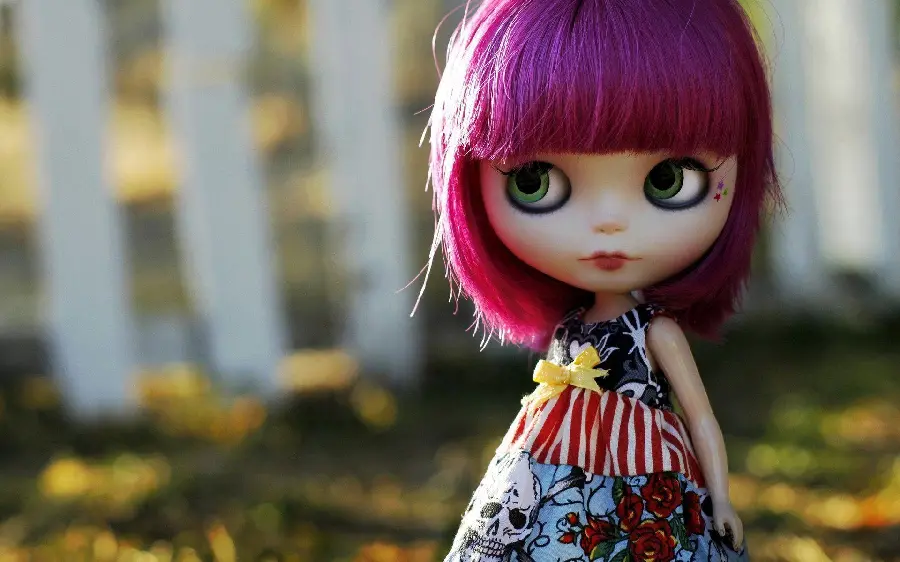 Spectacular background of little doll with pink hair 8K
