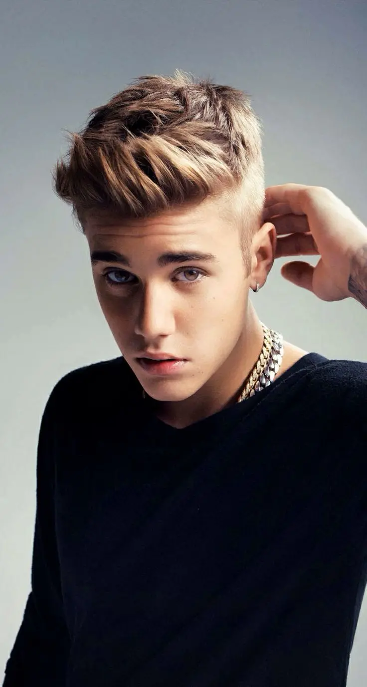 Phone wallpaper with an incredibly attractive design of Justin Bieber