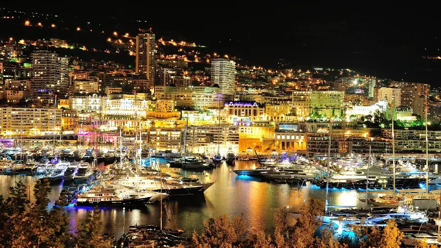 Today's special computer background photo of the beautiful new building of the port city skyline at night