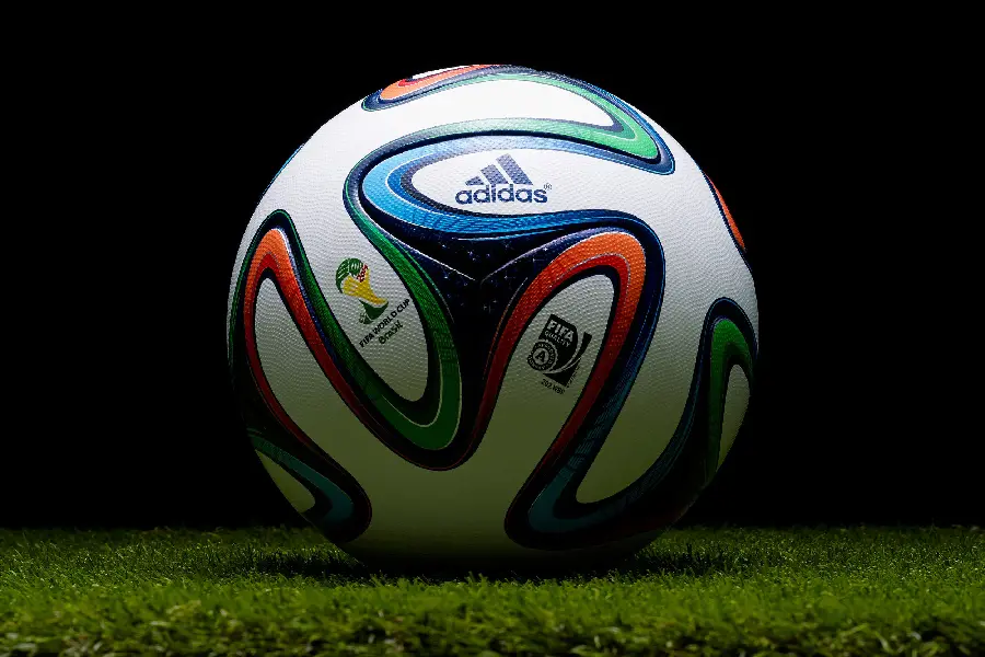Interesting view of the 2014 Brazil World Cup ball in 8K quality