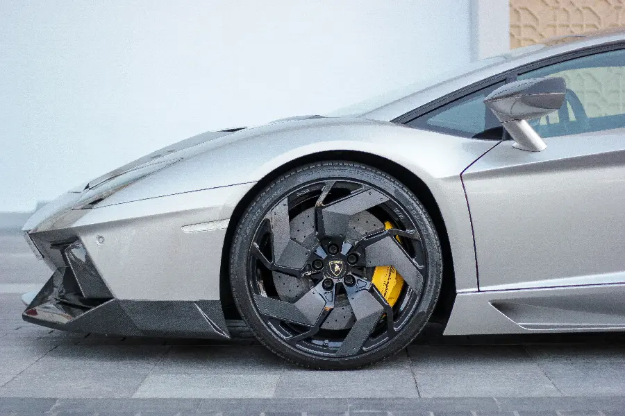 Photo of Lamborghini sports rims with special quality