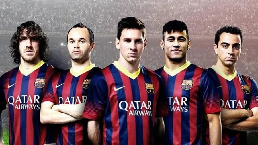 A spectacular and old wallpaper of popular Barcelona faces