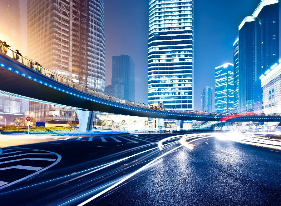 Download luxurious and high quality HD background of residential space and large and bright highways of a city road for Apple phones