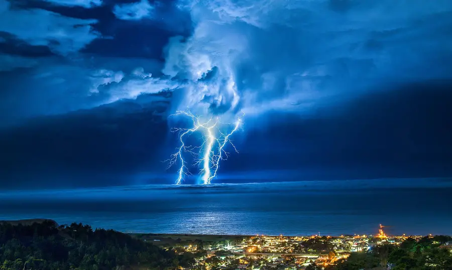 Image of a special and impressive nature of lightning over the sea in 8k quality
