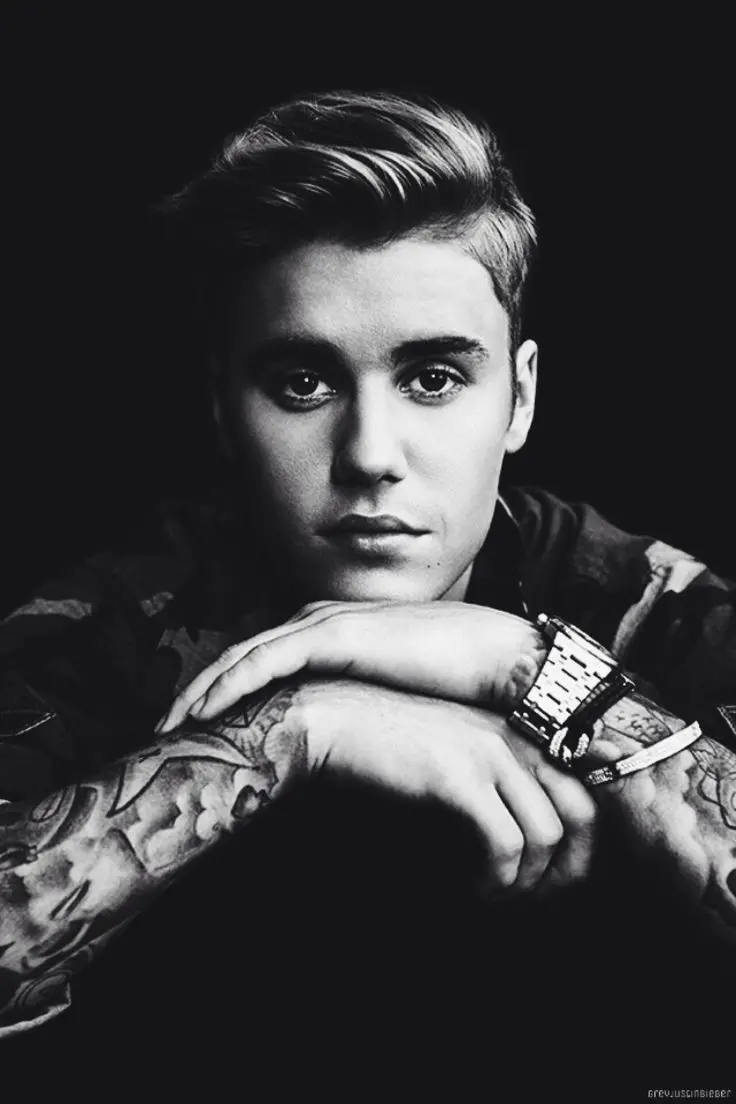 New photo of Justin Bieber with a black and white theme and 4K quality