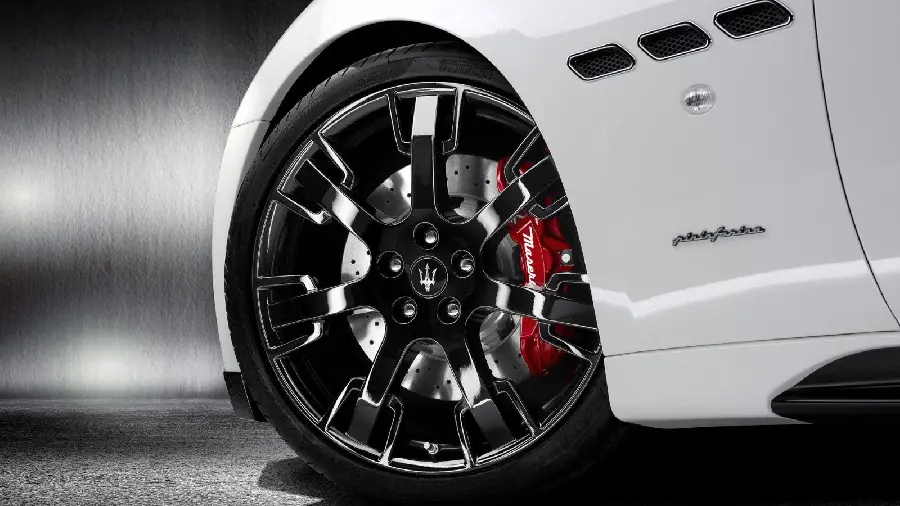 Maserati wheel rims photo for car enthusiasts' profiles