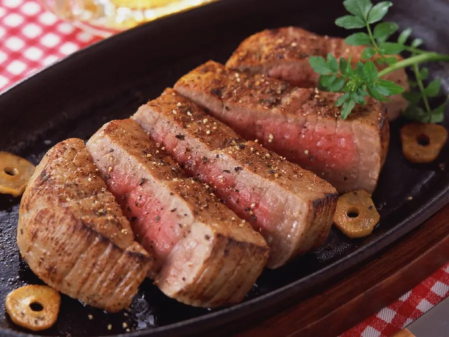 Very delicious food half-cooked steak 