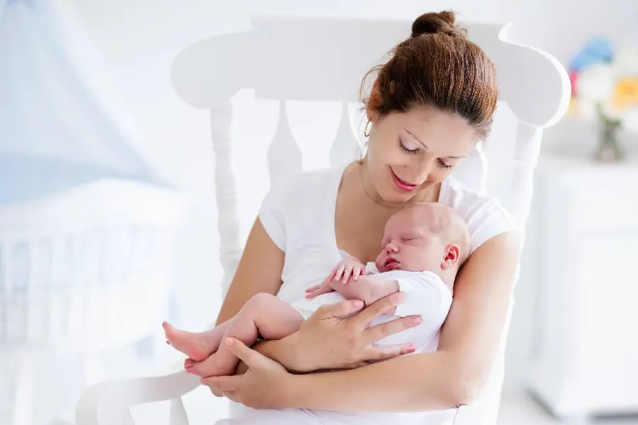Download popular mother and baby wallpaper for phone and tablet 