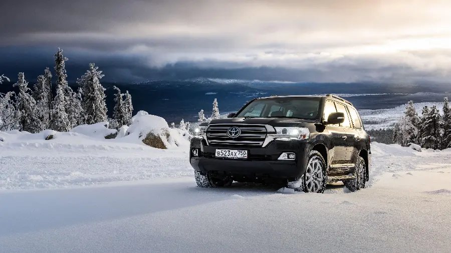 Luxury car photo Toyota Land Cruiser wallpaper