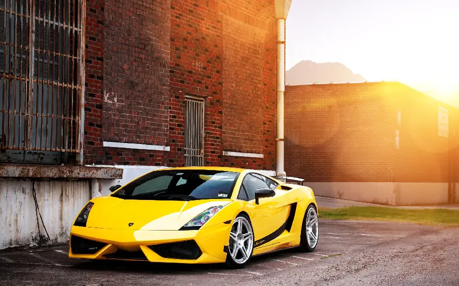 Admirable view of a yellow Lamborghini Gallardo made in Italy 