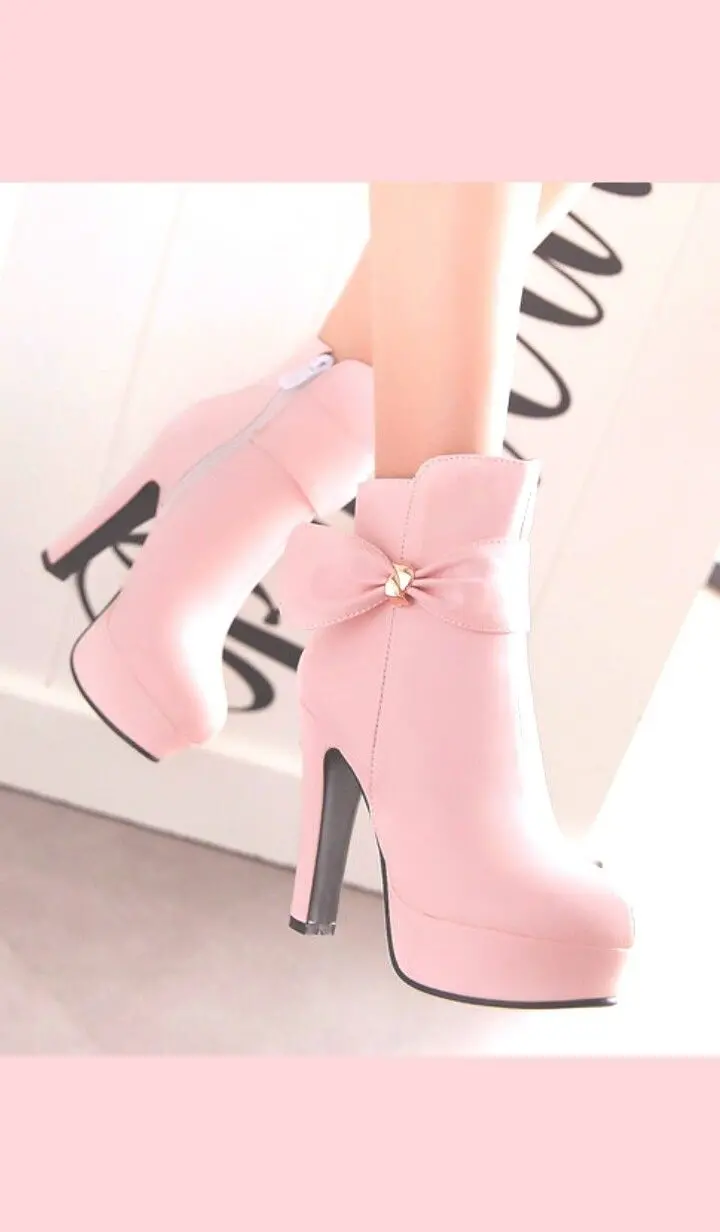 Beautiful photo of pink high heels with 8k quality 