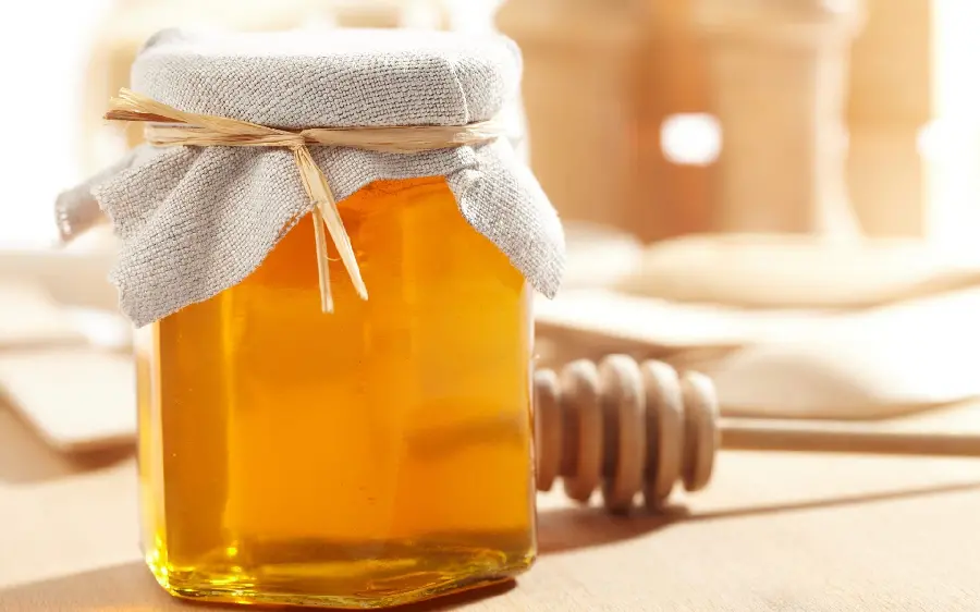 Free wallpaper of natural honey for laptop and computer