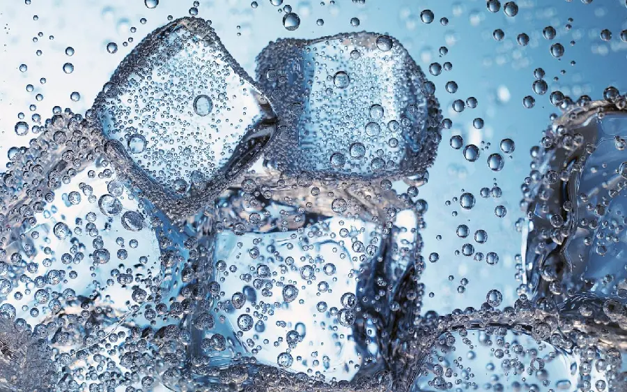 Amazing wallpaper of ice and bubbles in the water for Windows 11