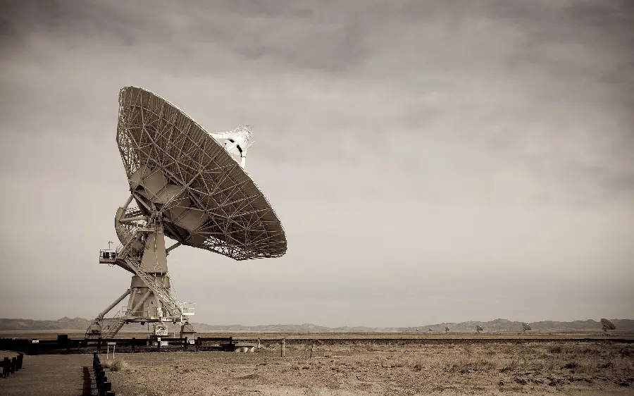 Stylish Wallpaper of Equipped Satellite Dish with Full HD Quality