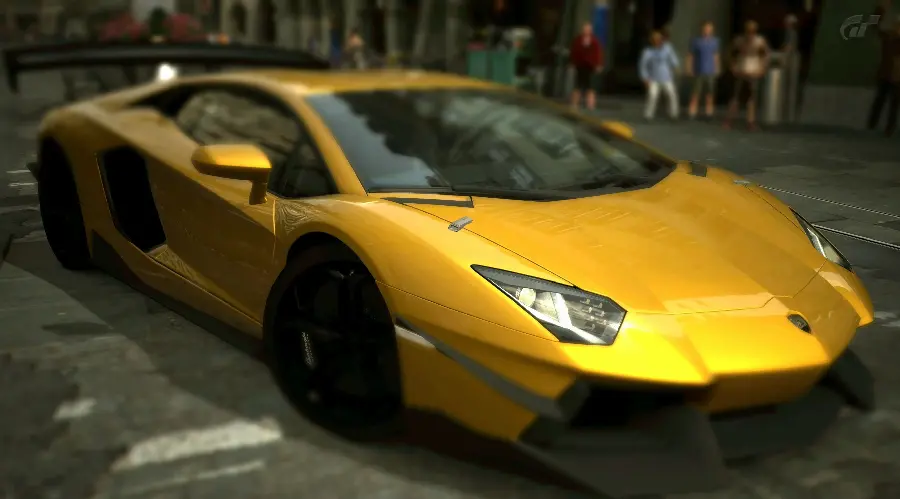The hottest Lamborghini image in shiny gold for Telegram profile 