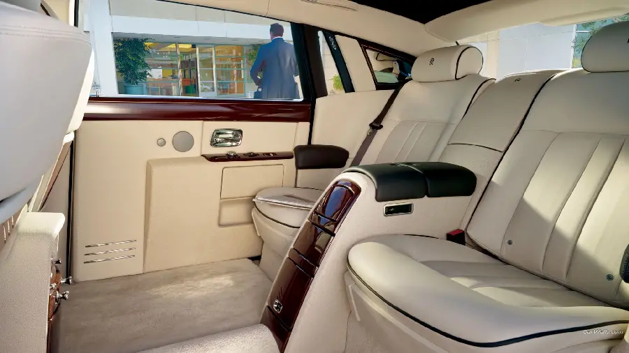 A very beautiful photo of the white interior of a Rolls Royce suitable for Telegram