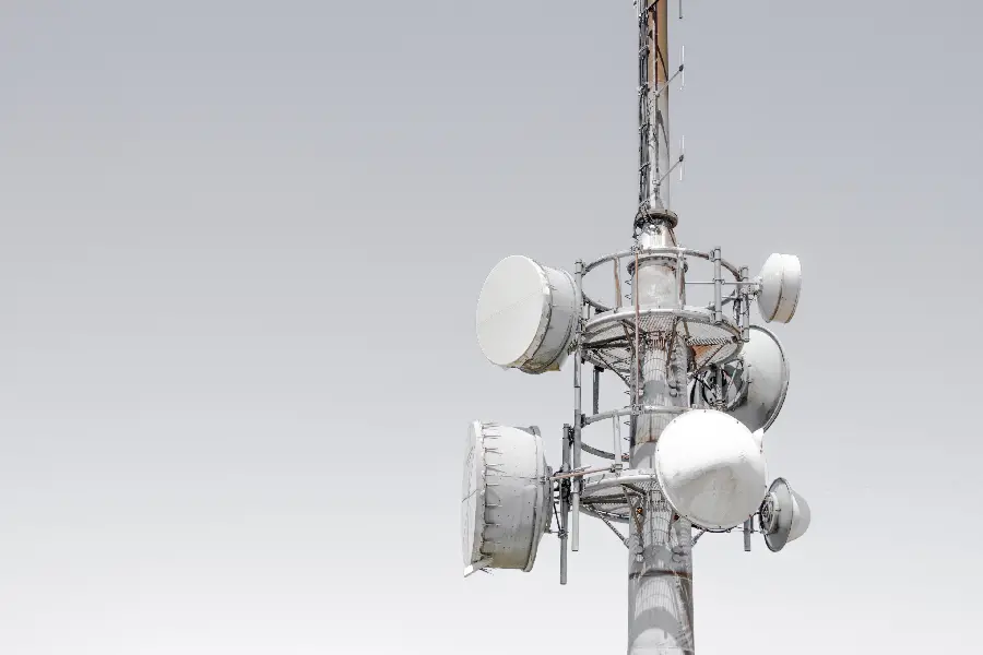 Download wallpaper of the most equipped satellite dish in HD quality 