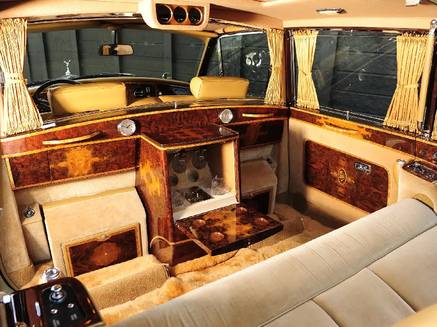 Background image From the attractive design of the interior of the Rolls Royce car