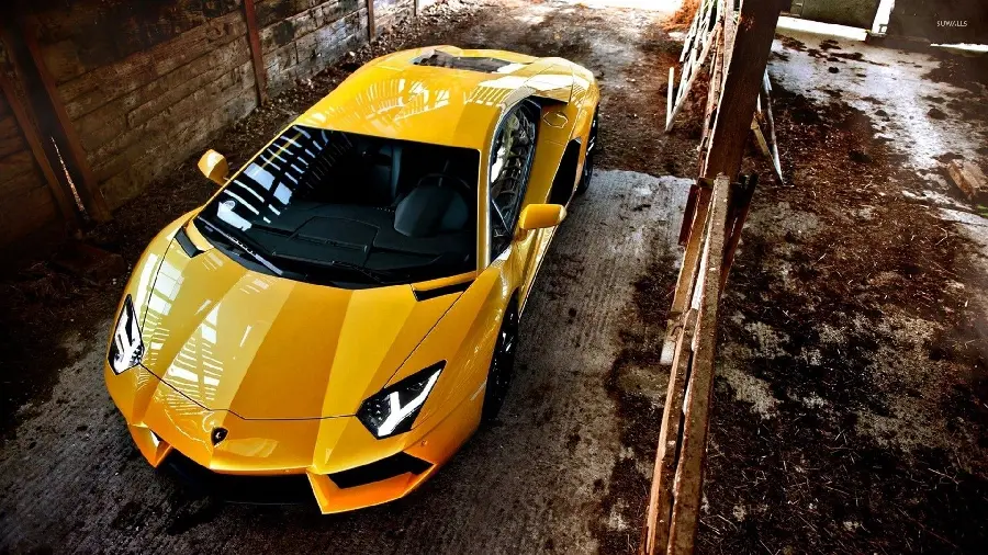 The hottest computer background with a special yellow Lamborghini design