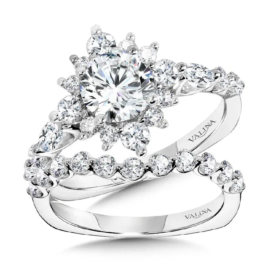 The most expensive and valuable photo of a white gold diamond ring with pure quality