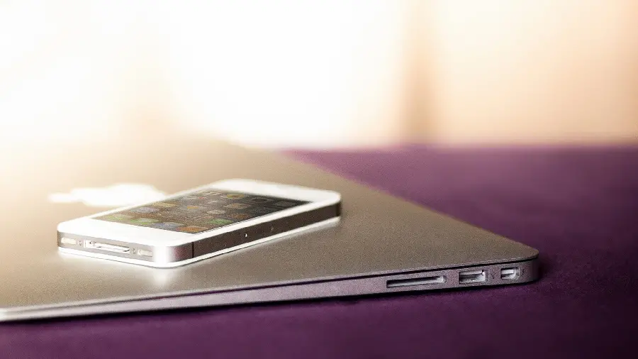 Luxury wallpaper for Windows 12 from mobile to laptop 