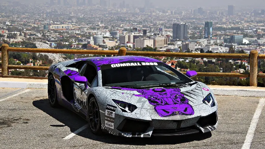 Download Cool Purple and White Lamborghini Wallpaper for Windows in HD Quality