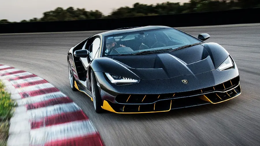 Awesome New Lamborghini Desktop Wallpaper