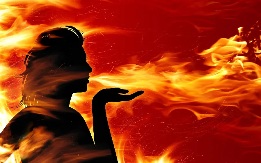Spectacular Laptop Background With Famous Fire Queen Design 2022