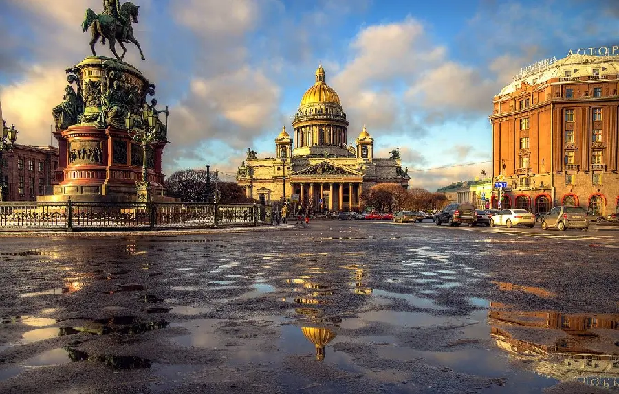 Attractive background of St. Petersburg's Isaac's Cathedral