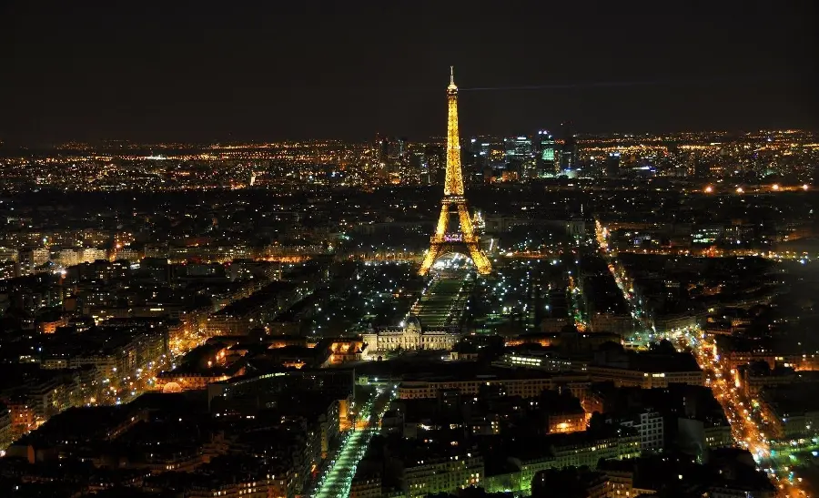 A pleasant and peaceful photo at night of the city of Paris, the symbol of French culture, in the silence of the night