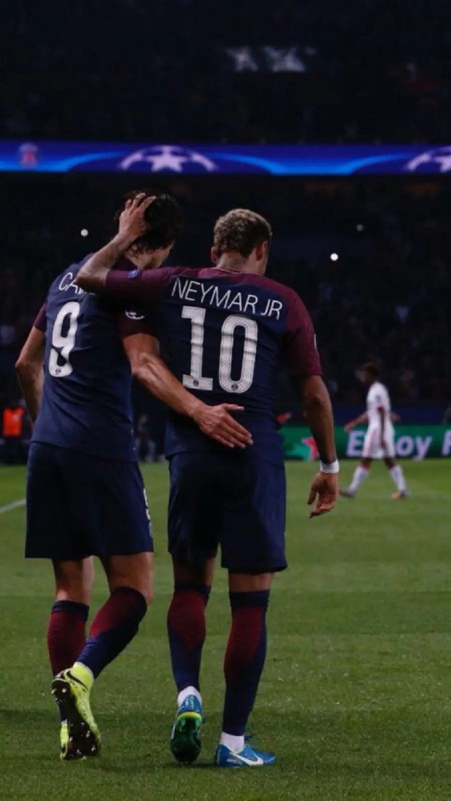 Download emotional image of Neymar and Mbappe standing together in a friendly way
