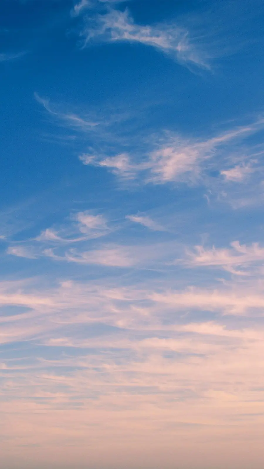 Download a new pleasant background High quality of the blue sky